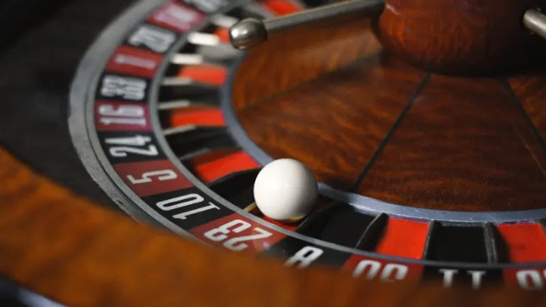 image 97 - Roulette Là Gì? Khai phá cuộc chơi cá cược Roulette hấp dẫn, thú vị